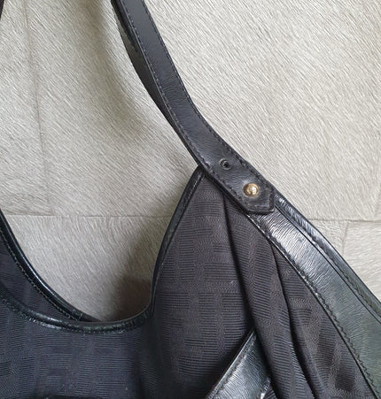 Sac bandoulière Fendi grand format