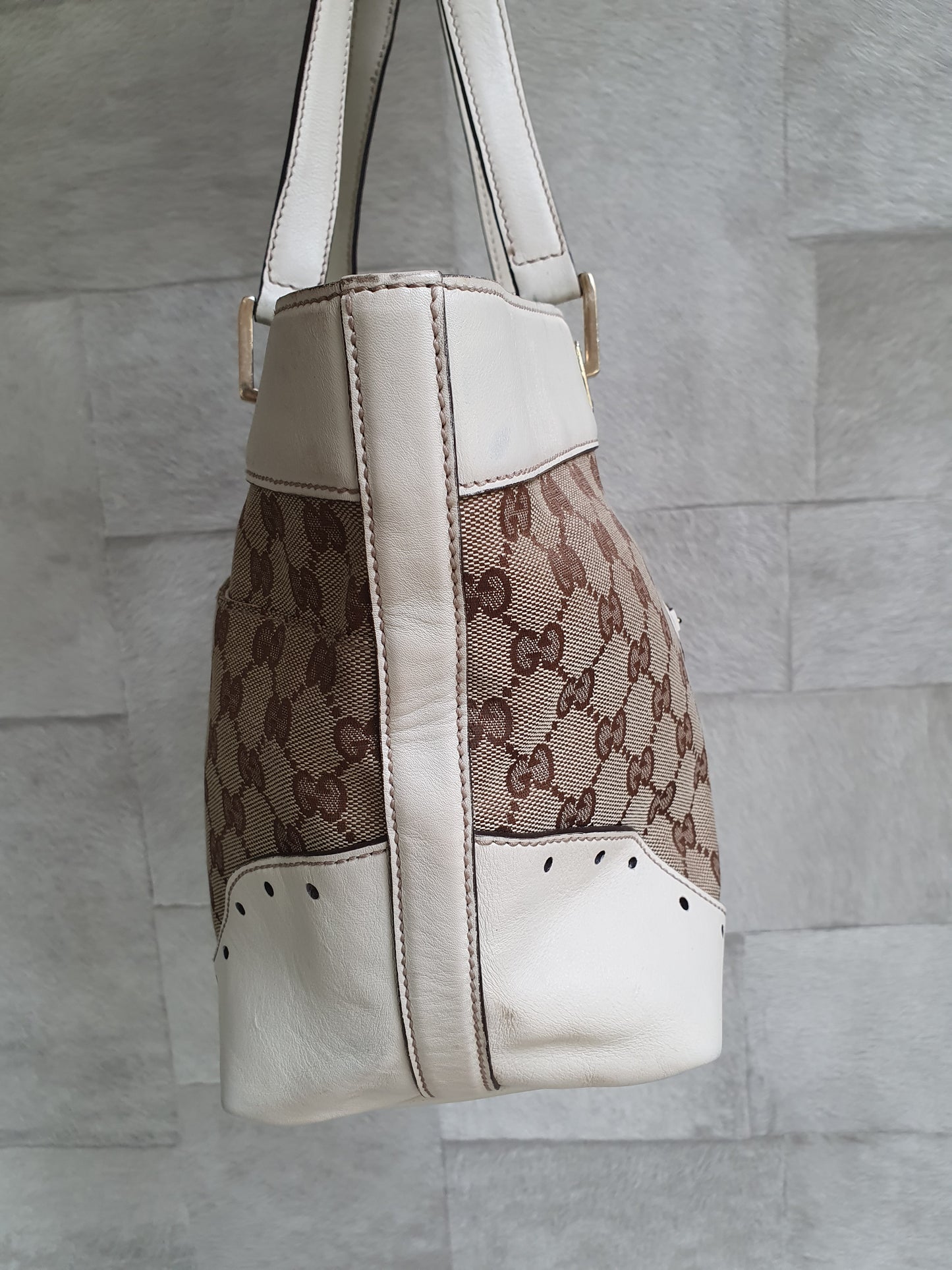 Gucci horse bit shoulder bag