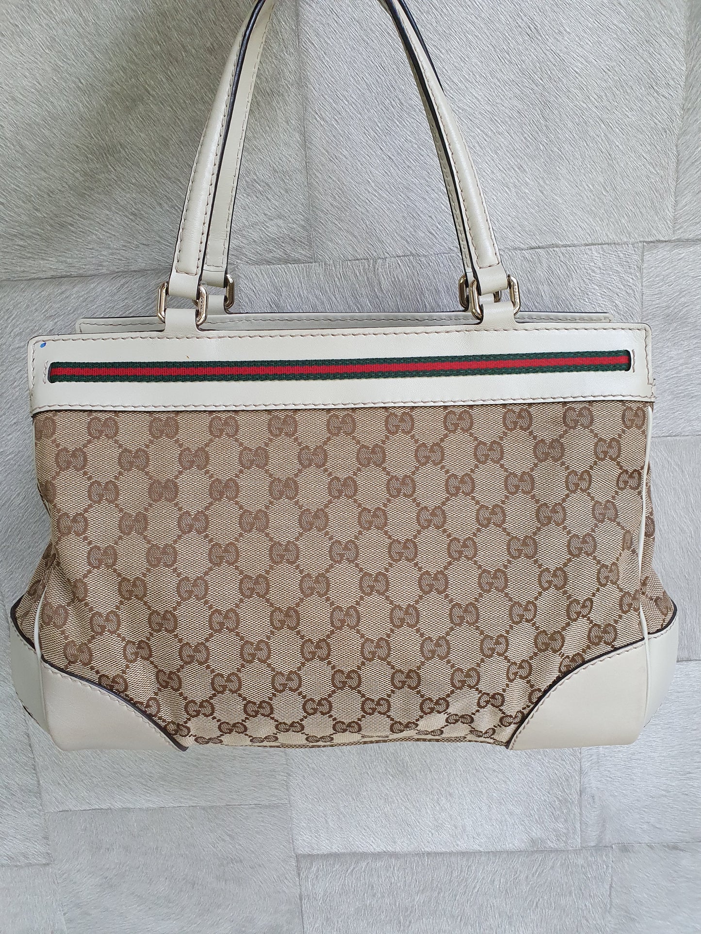 Gucci shoulder bag