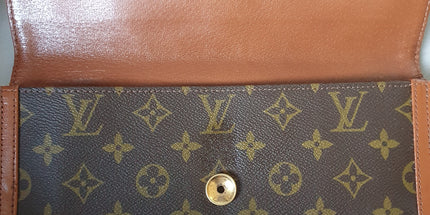 Louis vuitton vintage clutch bag