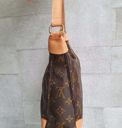 Louis vuitton boulogne crossbody/shoulder bag