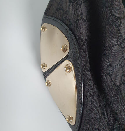 Gucci Indy cloth bag with tassle