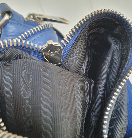 Prada Leder-Umhängetasche