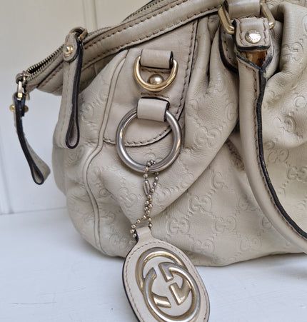Gucci sukey leather handbag