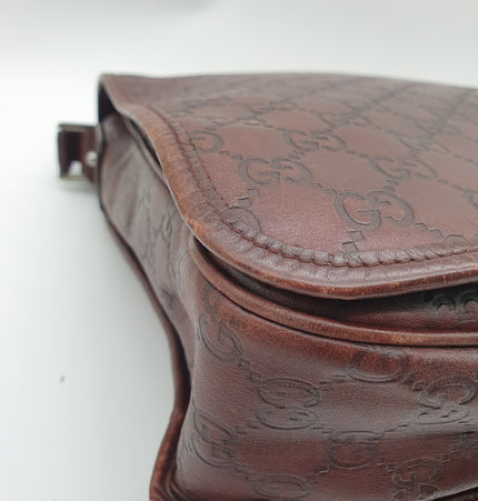 Gucci leather messenger bag