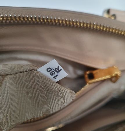 Sac à main Prada en cuir saffiano