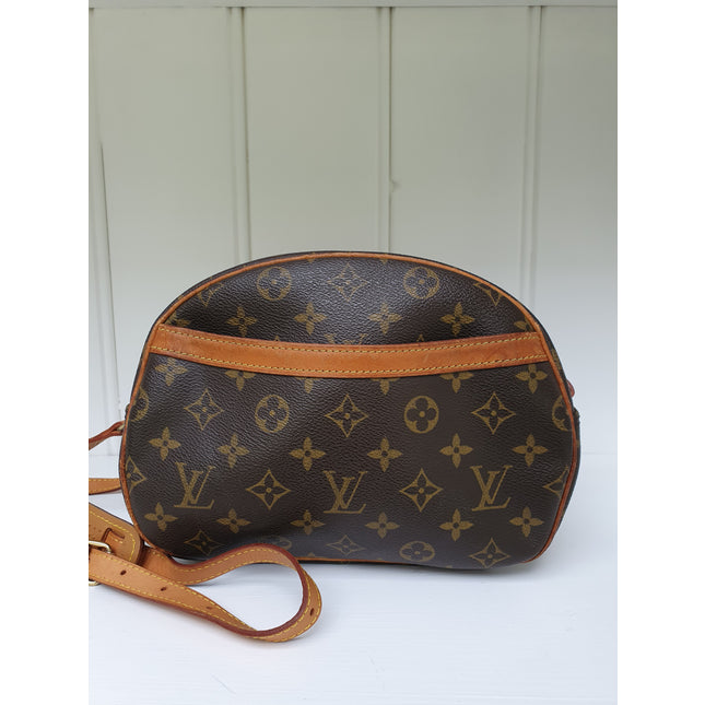 Louis vuitton blois crossbody bag