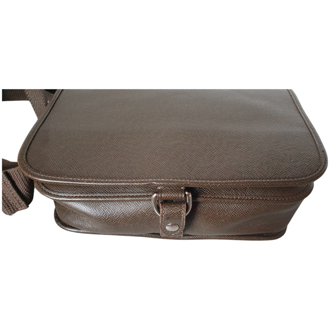 Louis vuitton men crossbody bag