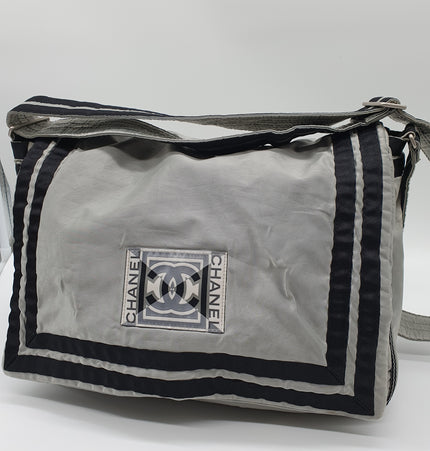 Chanel Satin Crossbody-Tasche Sportline