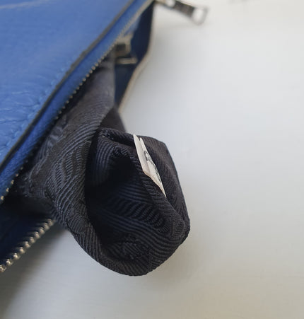 Prada Leder-Umhängetasche