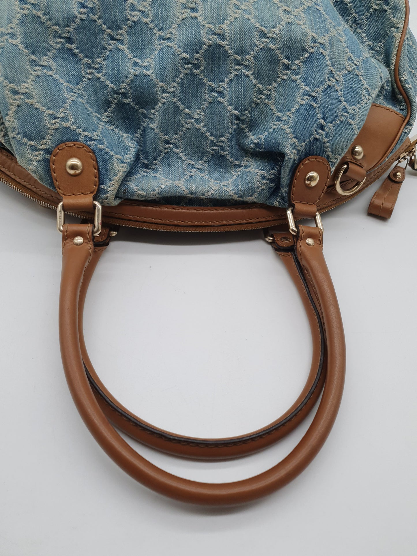 Gucci sukey denim shoulder bag