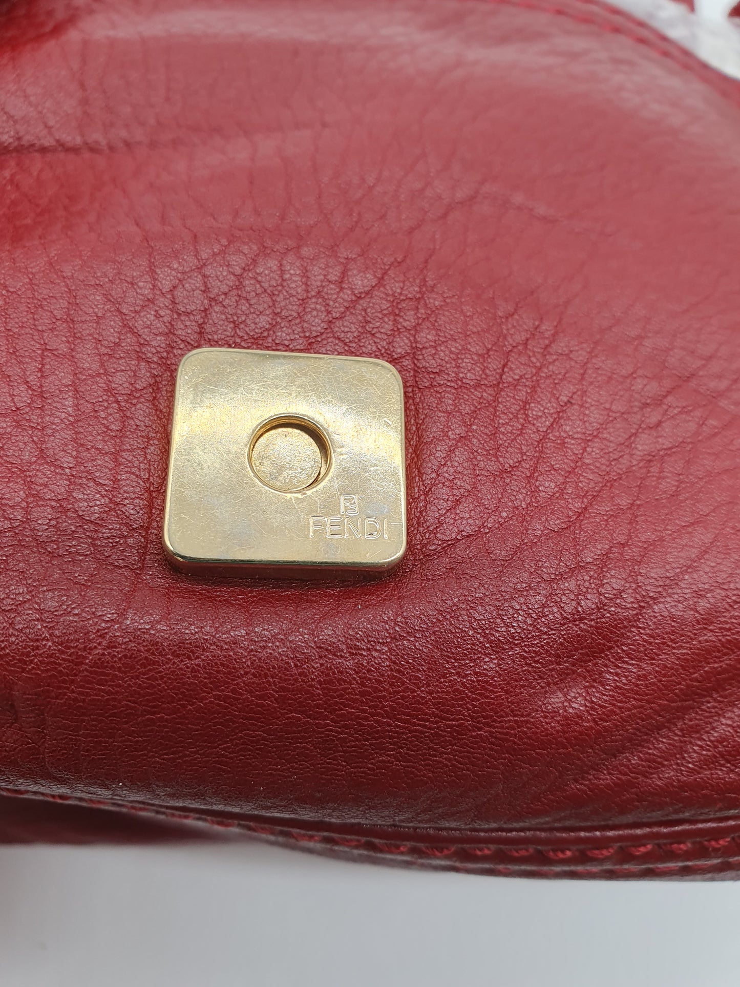 Fendi baguette leather shoulder bag