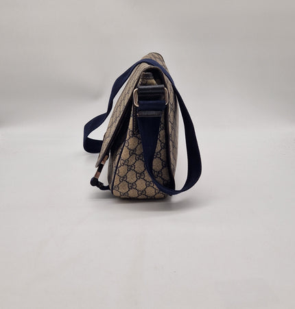 Gucci gg monogram messenger bag