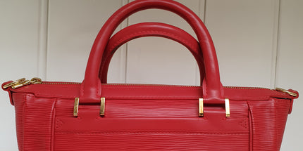 Louis vuitton epi leather