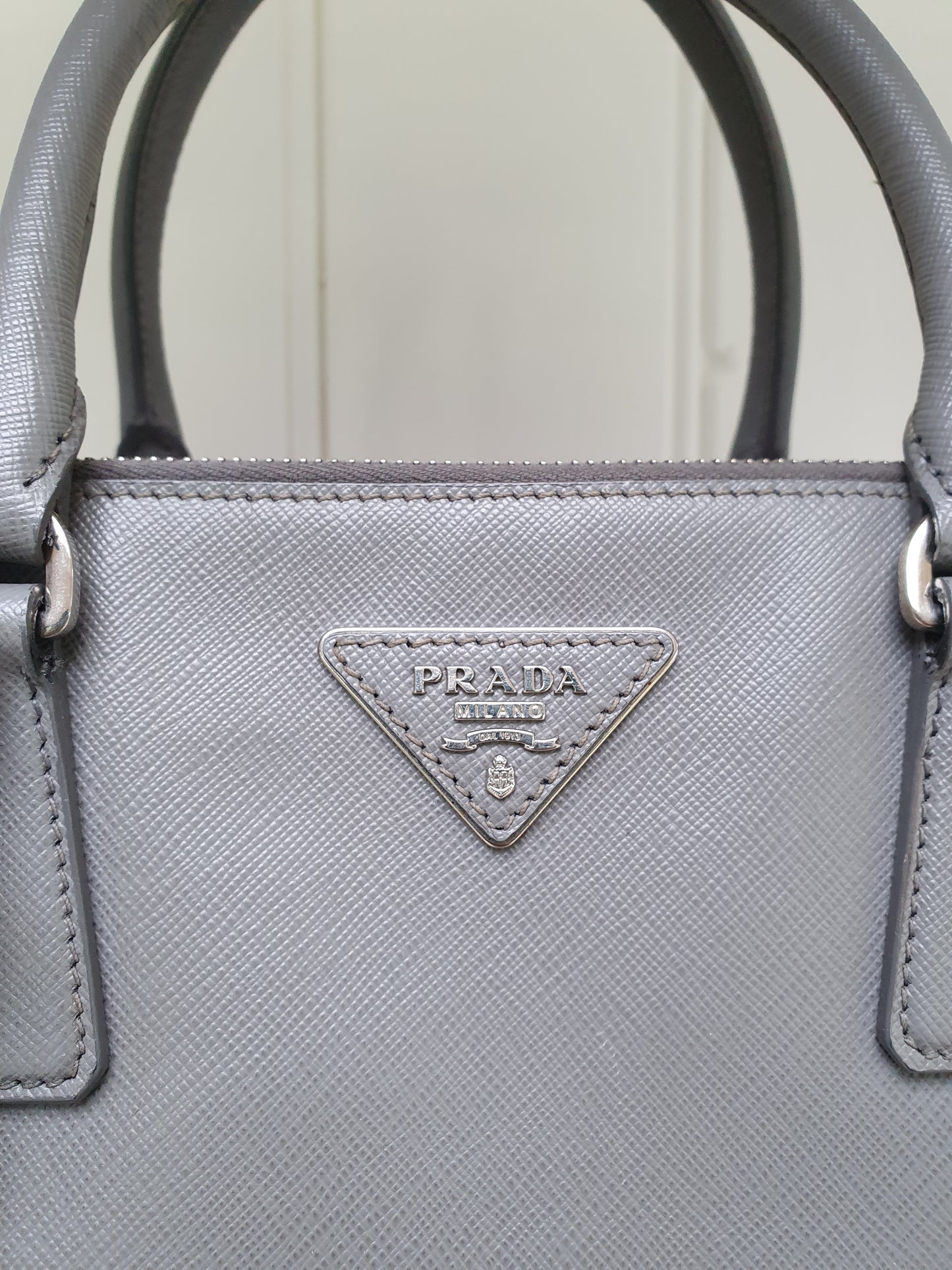 Prada galleria saffiano handbag