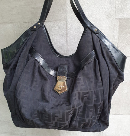 Sac bandoulière Fendi grand format