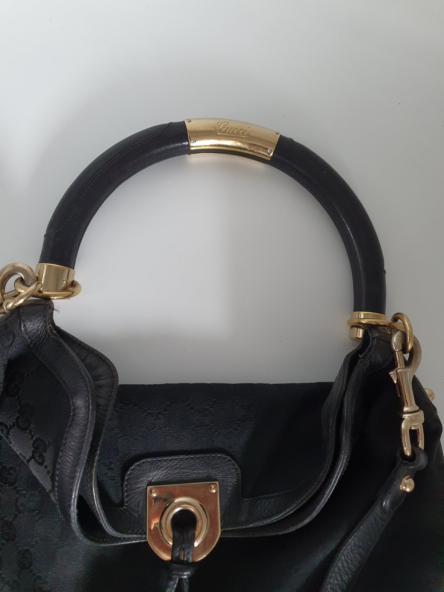 Gucci Indy cloth bag with tassle