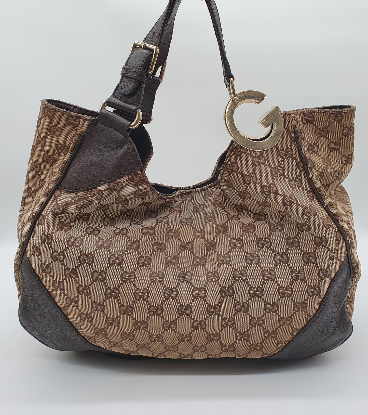 Gucci GG shoulder bag