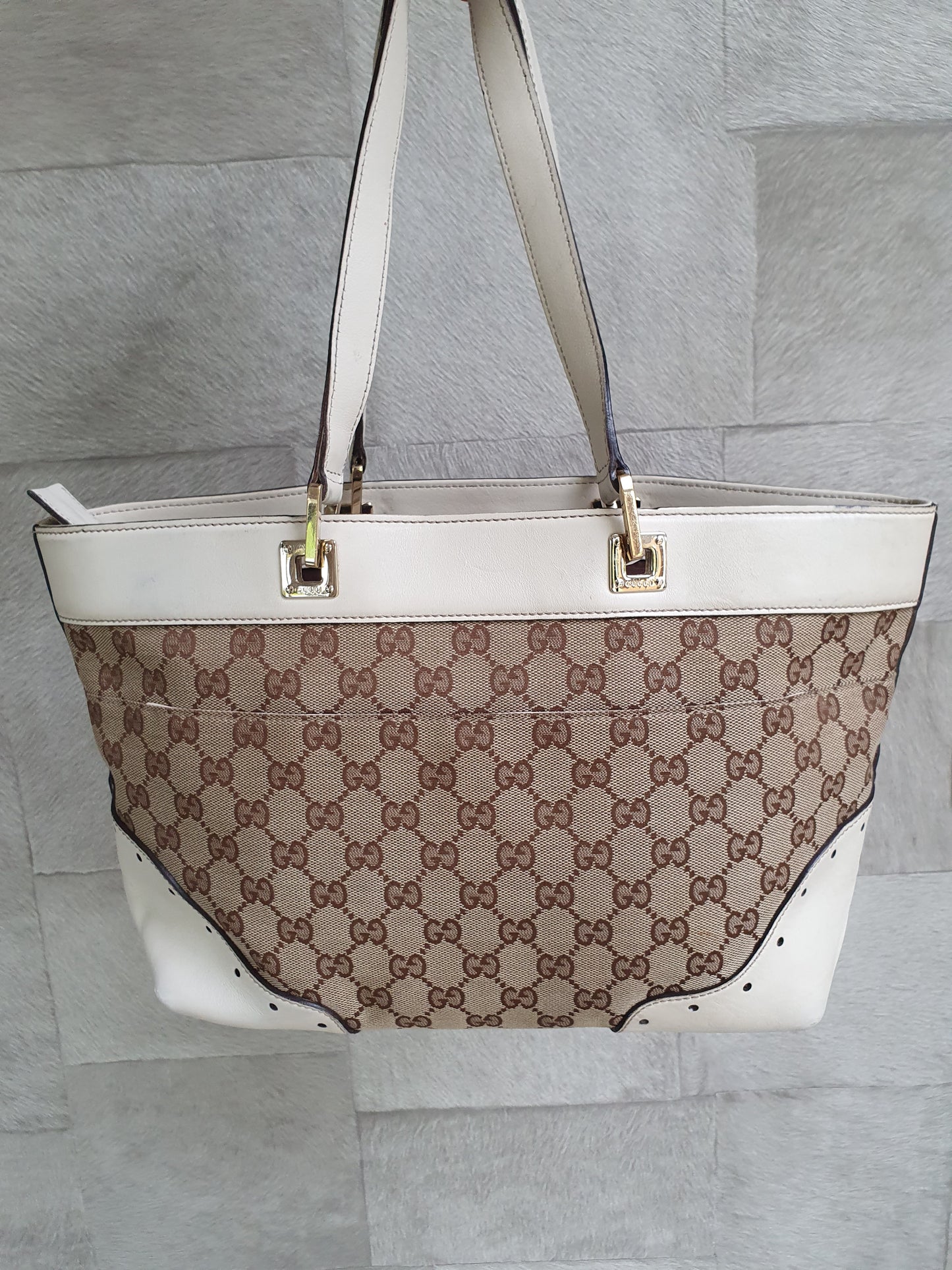 Gucci horse bit shoulder bag