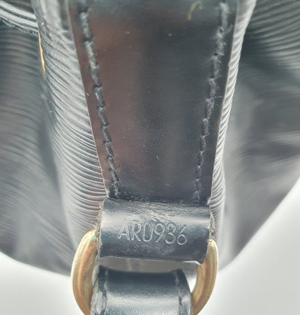 Louis Vuitton neo bucket bag