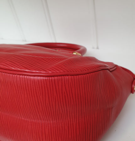 Louis vuitton epi leather