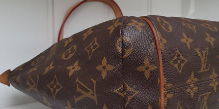 Louis vuitton totally handbag