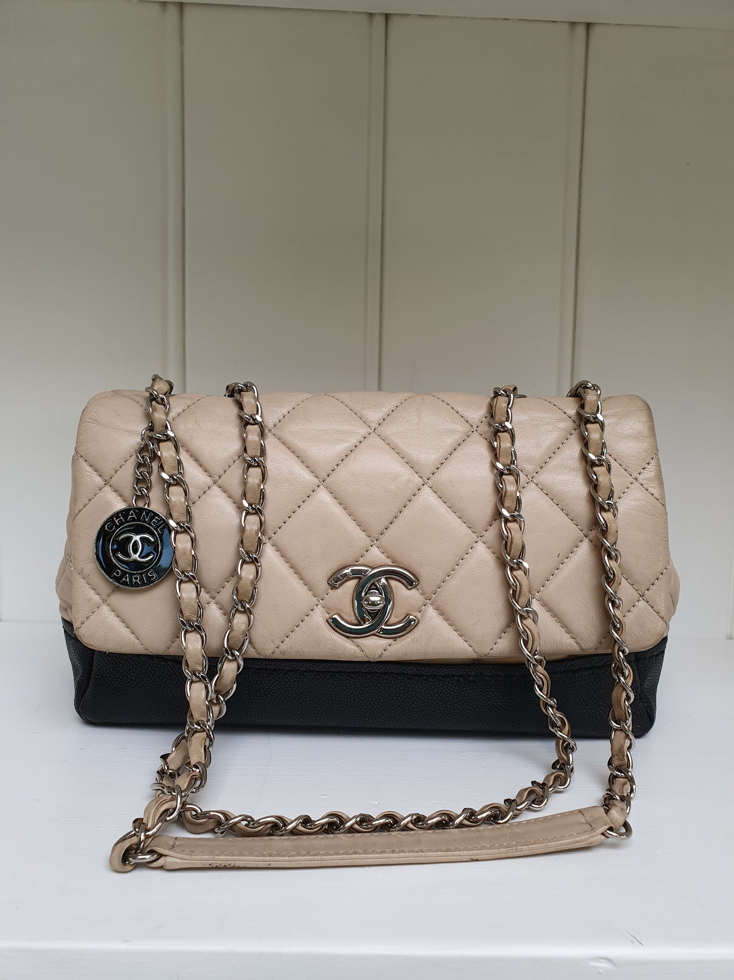 Chanel timeless classique crossbody bag