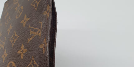 Louis vuitton pochette toiletries