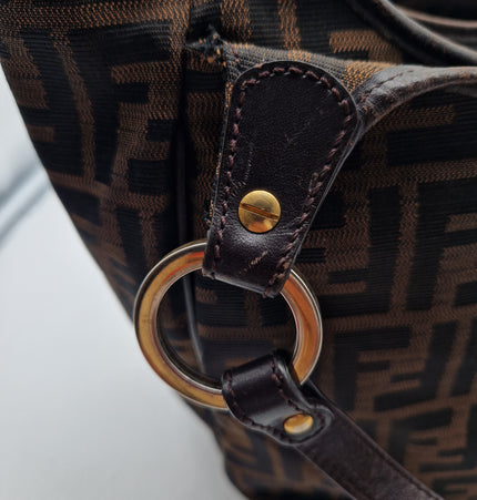 Sac bandoulière en tissu Fendi FF