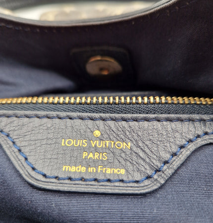Louis vuitton cloth shoulder bag
