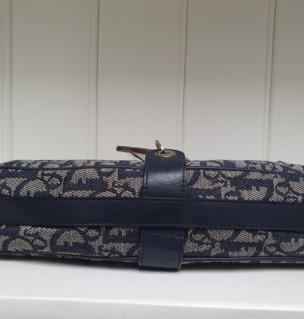 Dior Schultertasche aus Sattel-Denim