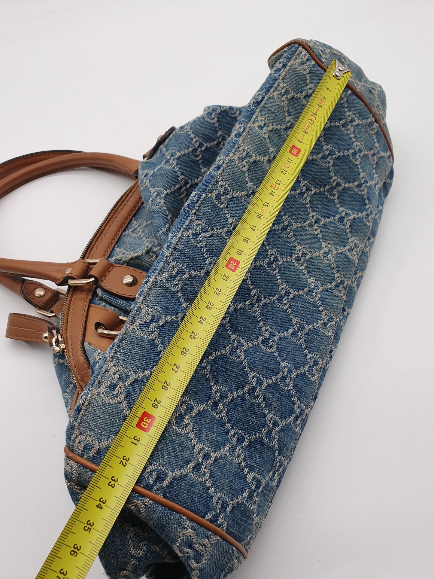 Gucci sukey denim shoulder bag