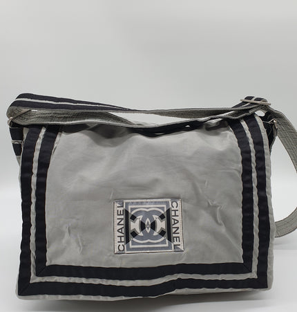 Chanel Satin Crossbody-Tasche Sportline