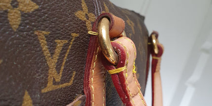 Louis vuitton totally handbag
