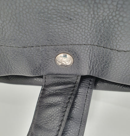 Chanel leather black shoulder bag
