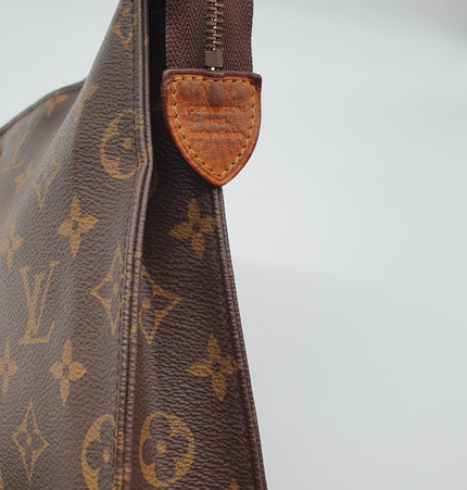 Louis vuitton pochette toiletries