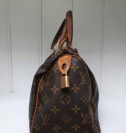 Louis vuitton speedy 25 hand bag