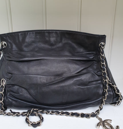 Chanel chain crossbody bag