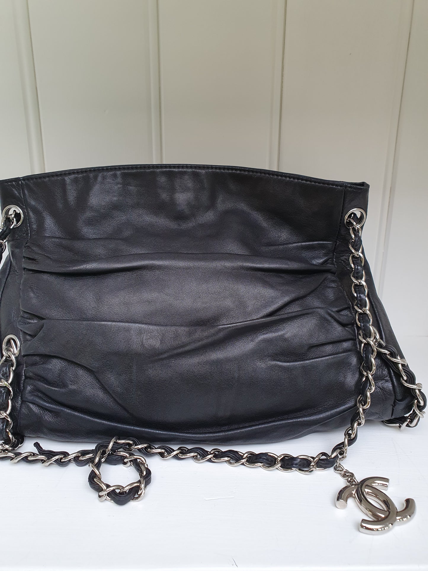 Chanel chain crossbody bag