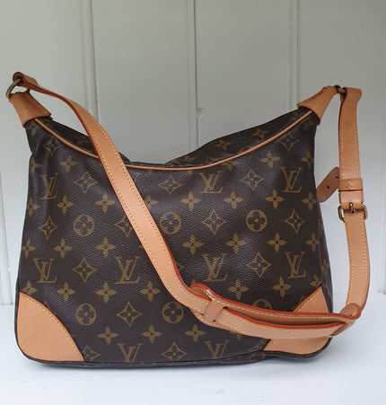 Louis vuitton boulogne crossbody/shoulder bag