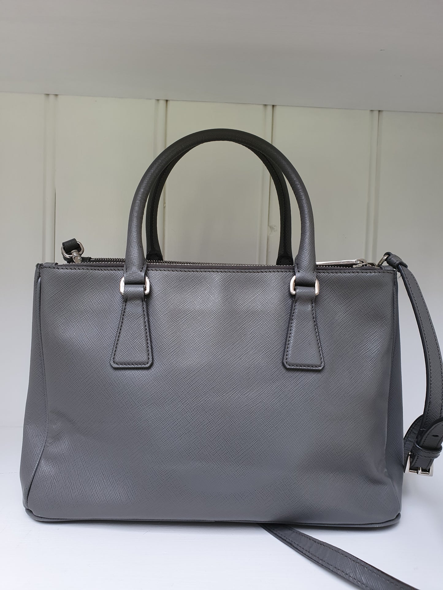 Prada galleria saffiano handbag