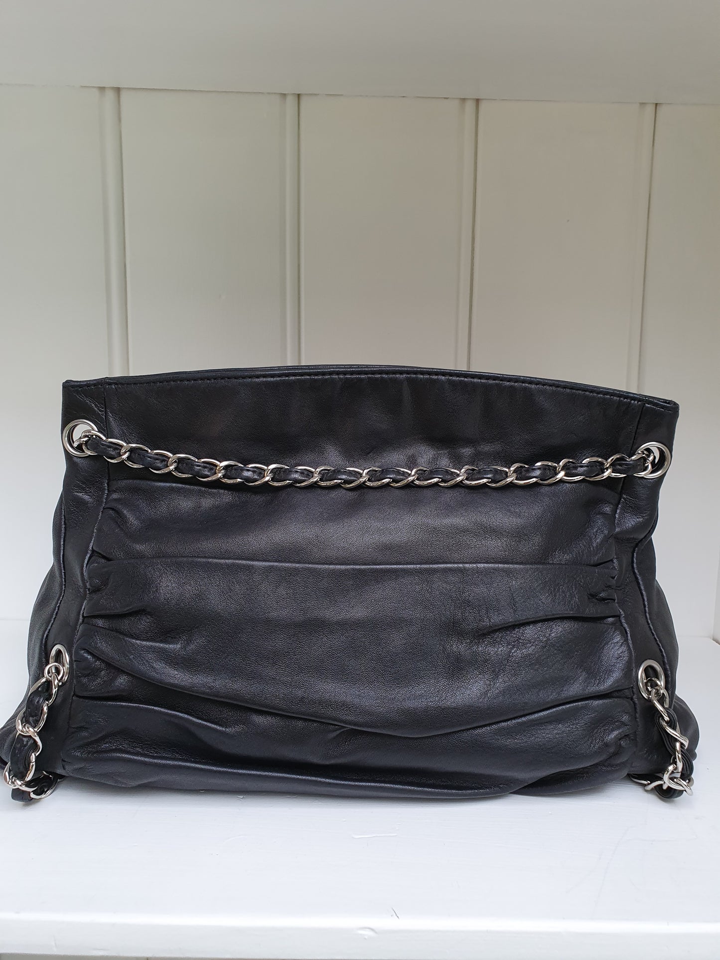 Chanel chain crossbody bag