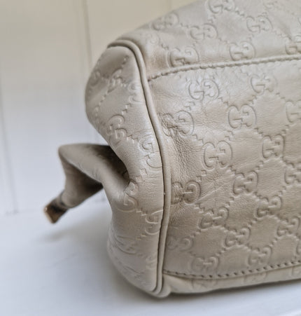 Gucci sukey leather handbag