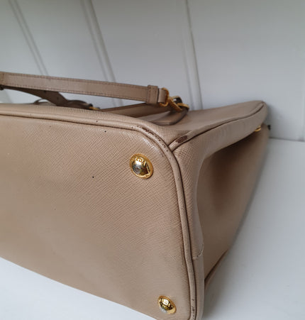 Sac à main Prada en cuir saffiano