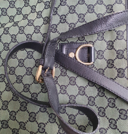 Gucci D ring crossbody bag