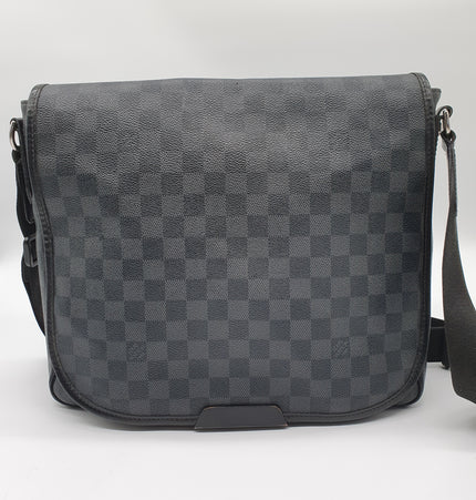 Louis vuitton messenger bag