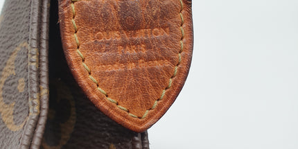 Louis vuitton pochette toiletries