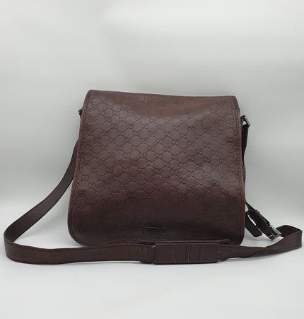 Gucci leather messenger bag