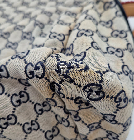 Gucci messenger bag