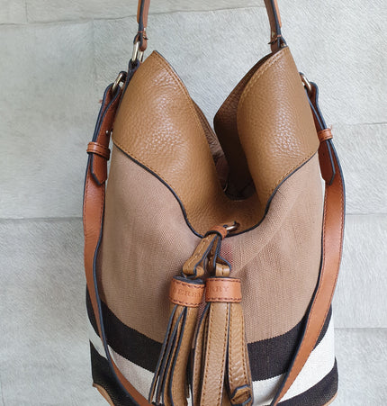 Burberry bucket bag